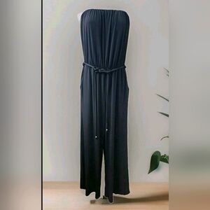 136 Nicole Andrews WOMENS Halter JUMPSUIT  BLACK Size SMALL Belted